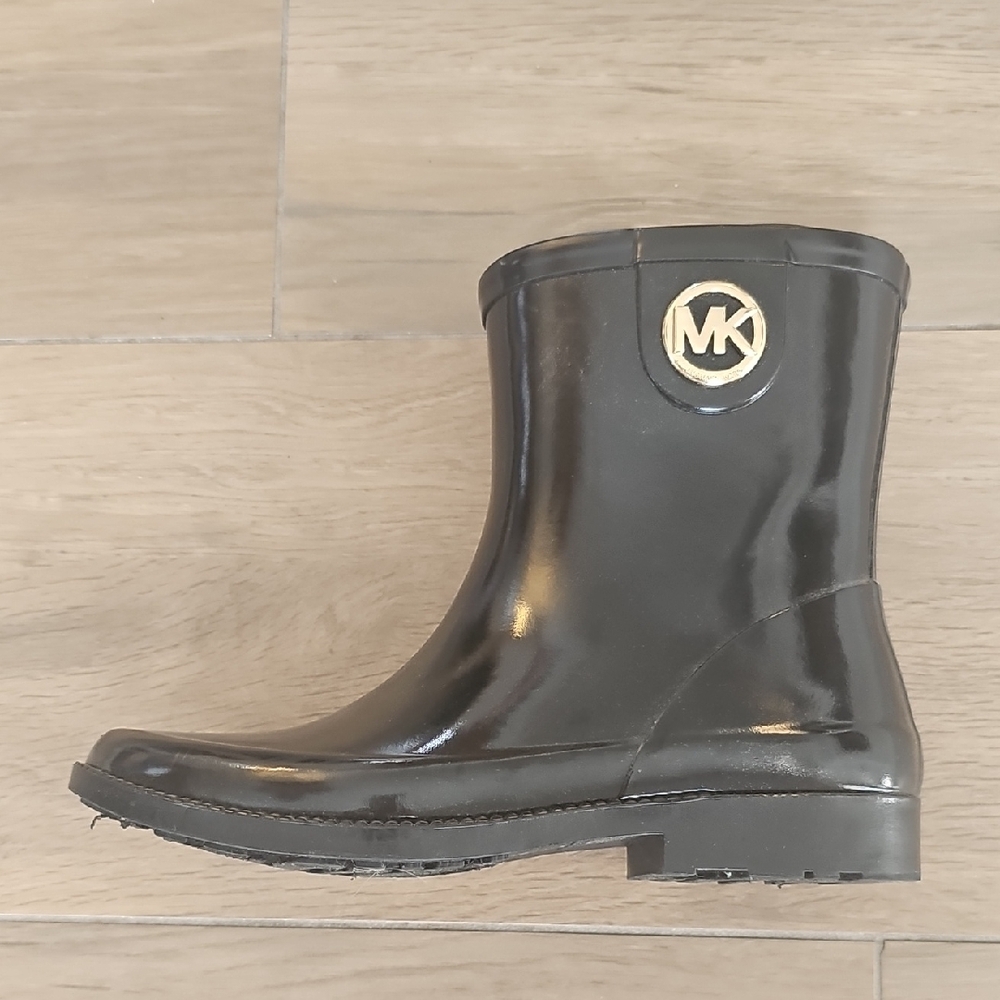 MICHAEL Michael Kors Black Winter & Rain Boots